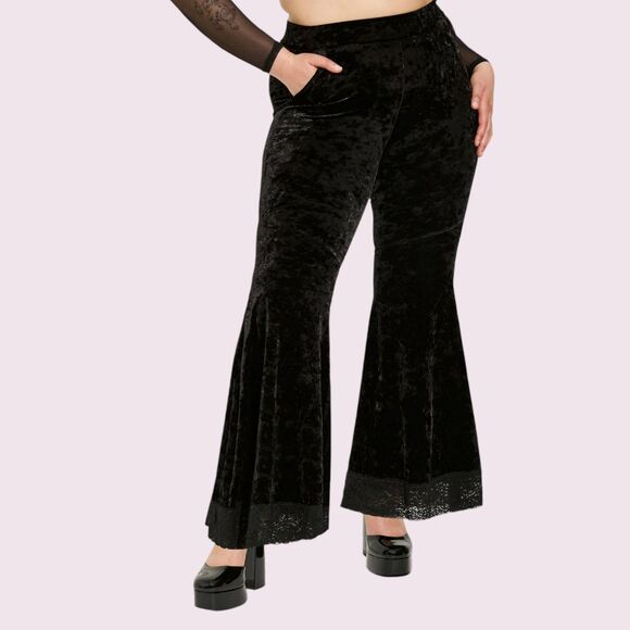 Pants - TORRID Deep Black Crushed Velvet Leggings Size 3 Flared Lace Trim Pockets Goth